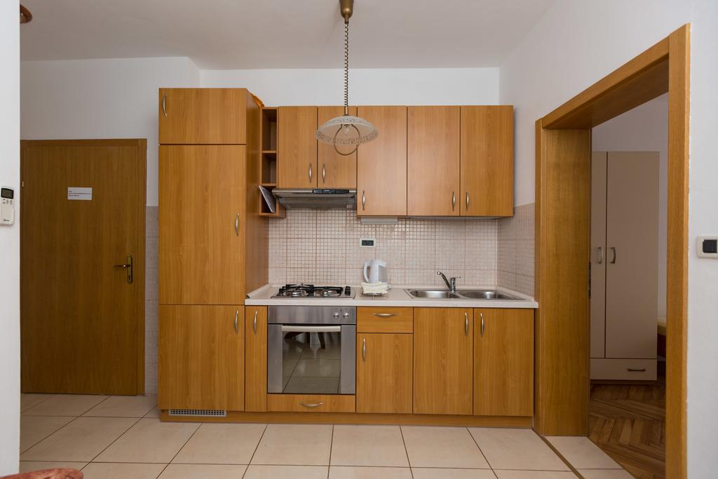 Apartments Bridic 트로기르 객실 사진